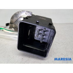 Opel - Vivaro - Vorglührelais