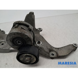 Peugeot - Expert - Alternator upper bracket