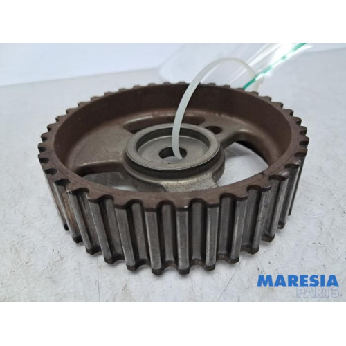 Peugeot - 307 - Camshaft sprocket