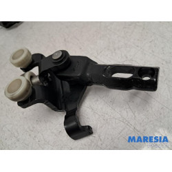 Fiat - Ducato - Schiebetürrolle rechts