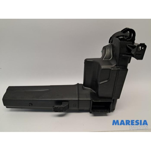 Peugeot - 208 - Resonance housing