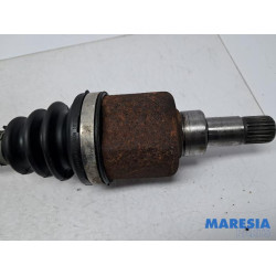 Peugeot - 208 - Front drive shaft, left