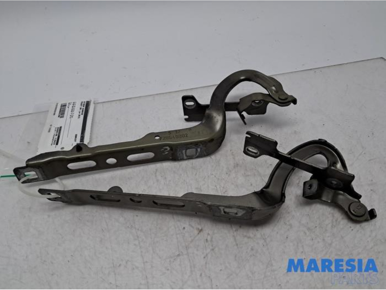 Peugeot - 208 - Motorhaube Scharnier