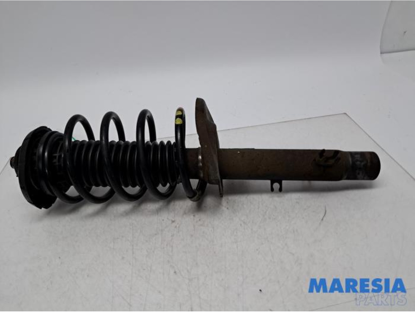 Peugeot - 208 - Front shock absorber rod, right