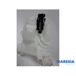 Peugeot - 208 - Front windscreen washer reservoir