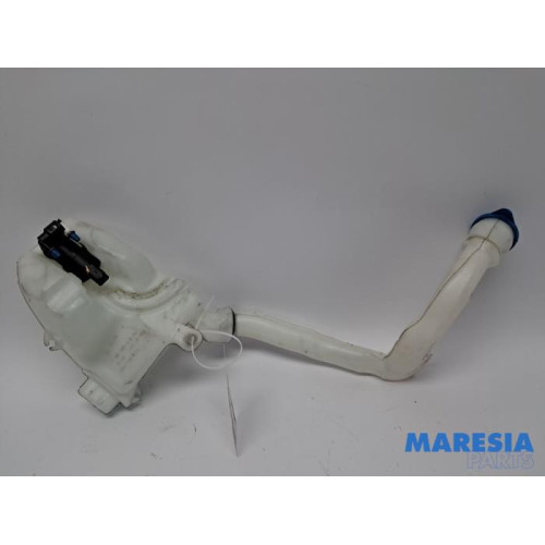Peugeot - 208 - Front windscreen washer reservoir