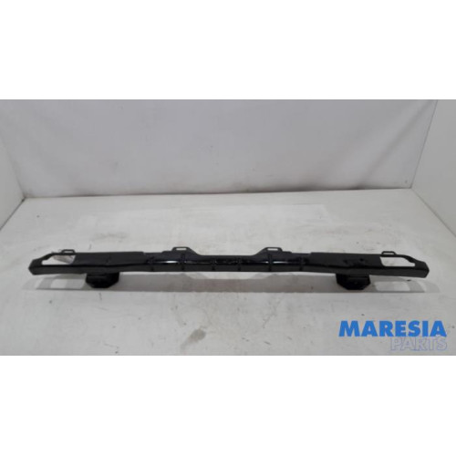 Renault - Trafic - Bumperframe achter