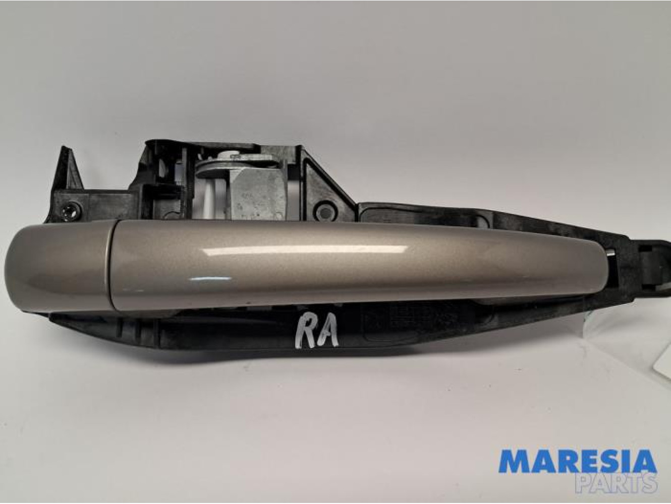 Peugeot - 208 - Türgriff 4-türig rechts hinten