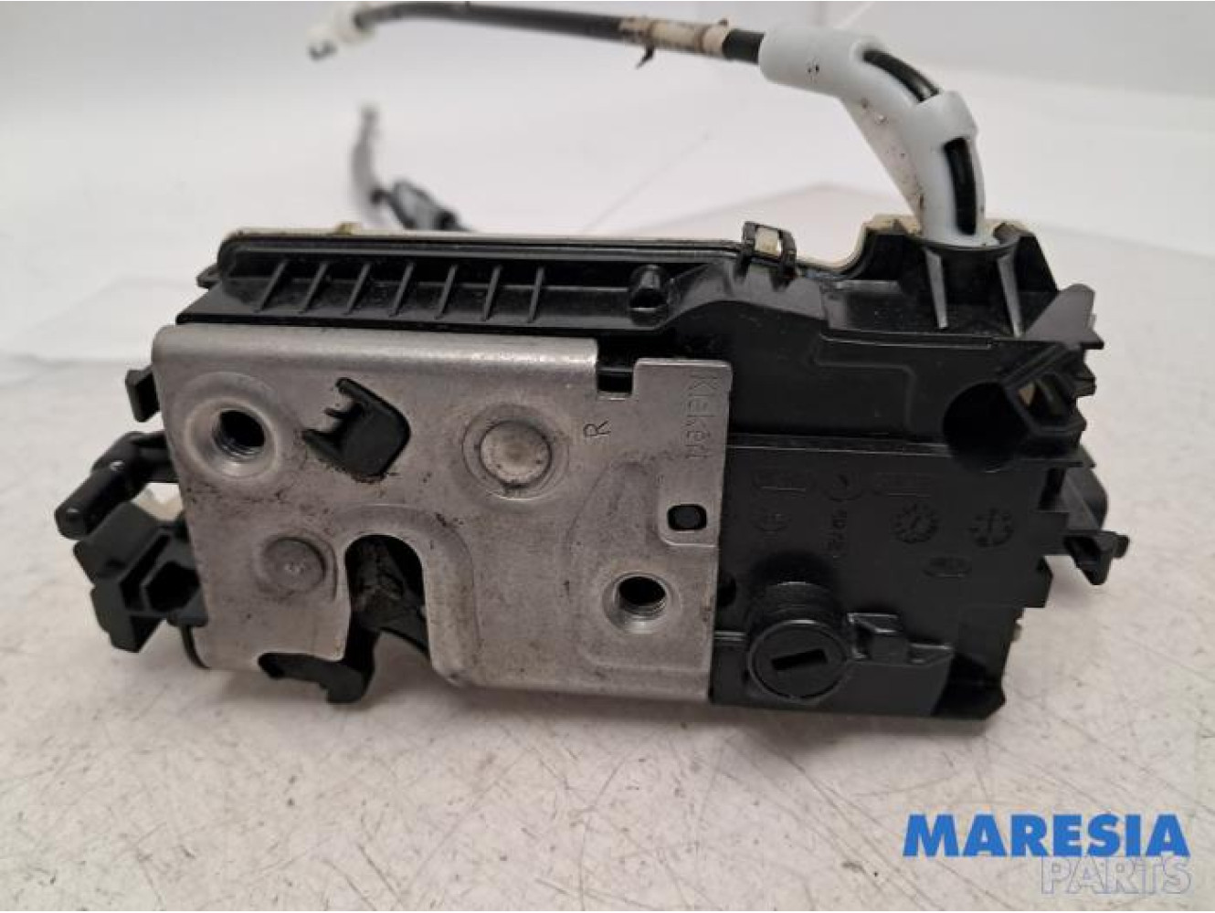 Peugeot - 208 - Front door lock mechanism 4-door, right