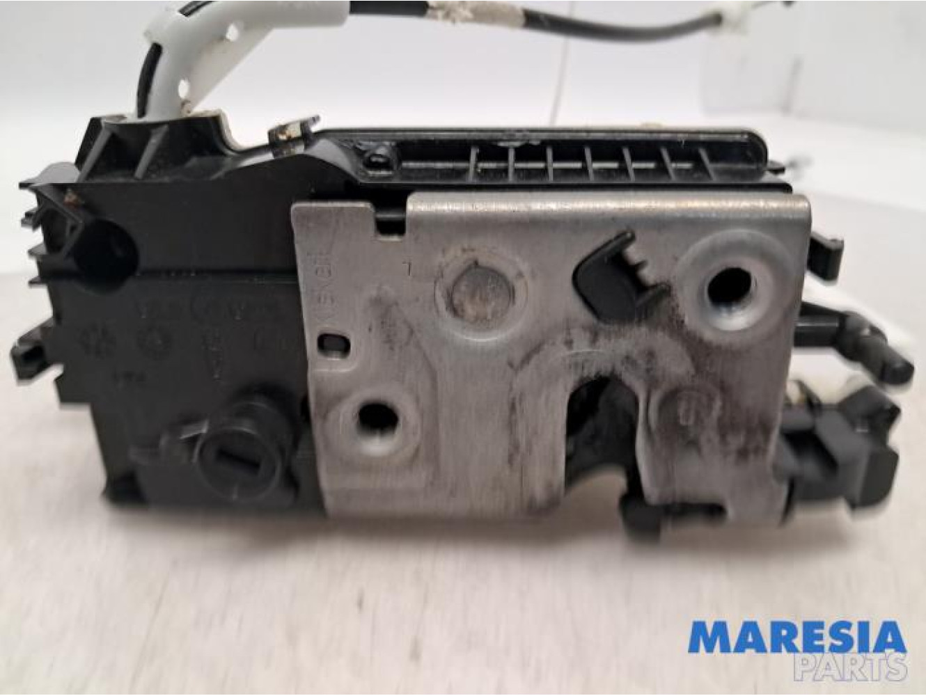 Peugeot - 208 - Rear door lock mechanism 4-door, left