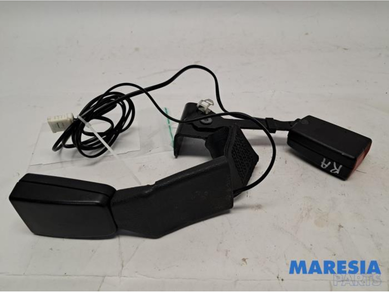 Peugeot - 3008 - Rear seatbelt buckle, right