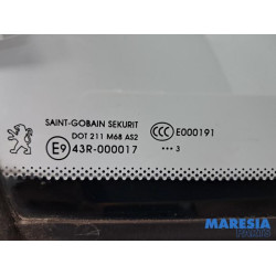 Peugeot - 3008 - Vitre triangulaire avant droite