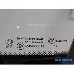 Peugeot - 3008 - Vitre triangulaire avant gauche