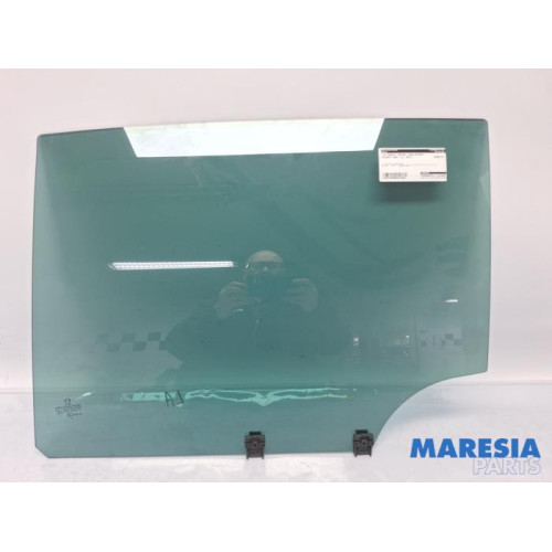 Peugeot - 3008 - Portierruit 4Deurs links-achter