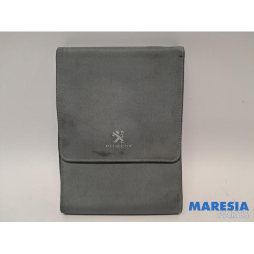 Peugeot - 208 - Instruction Booklet