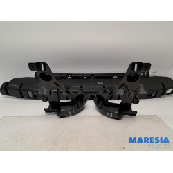 Peugeot - 2008 - Bumpersteun midden-achter