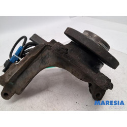 Peugeot - 2008 - Achsschenkel links vorne