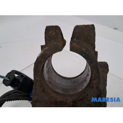 Peugeot - 2008 - Achsschenkel links vorne