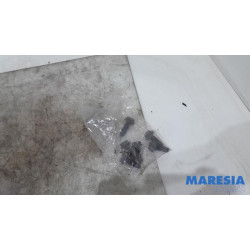 Renault - Trafic - Towbar