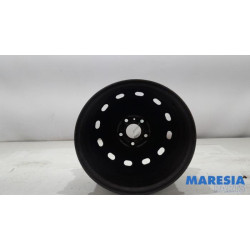Renault - Trafic - Wheel