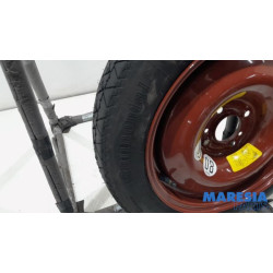Peugeot - 207 - Space-saver spare wheel