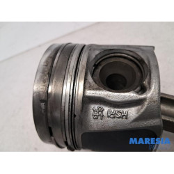 Renault - Trafic - Connecting rod