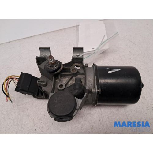 Peugeot - 107 - Front wiper motor
