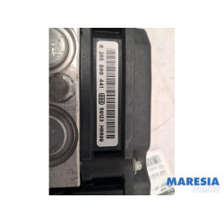 Peugeot - 107 - ABS Pumpe