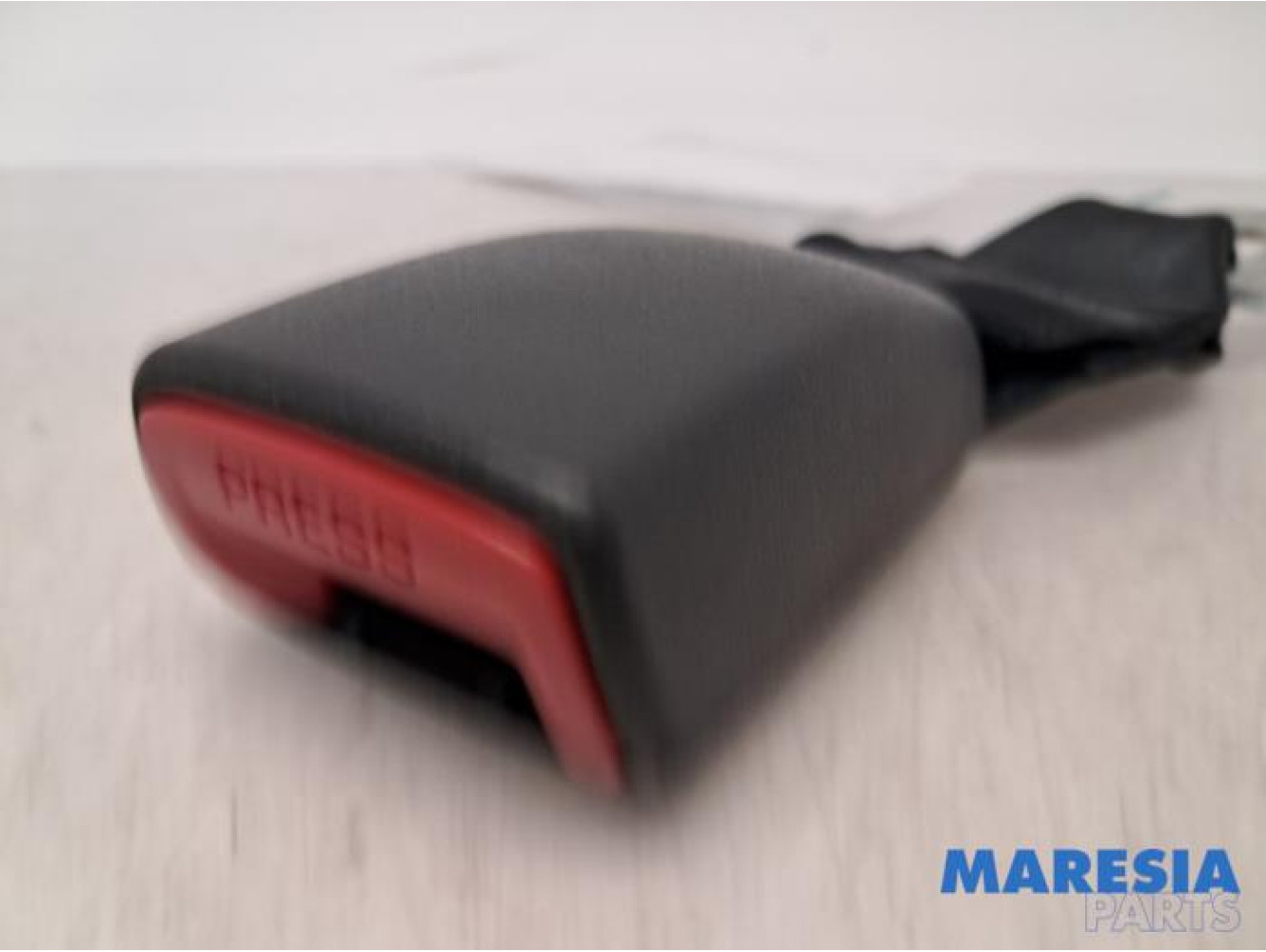 Peugeot - 107 - Rear seatbelt buckle, left