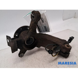 Peugeot - 107 - Fusee links-voor