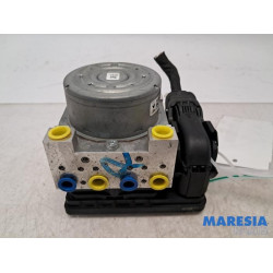 Renault - Megane - ABS pump
