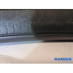 Peugeot - 107 - Türgummi 2-türig links