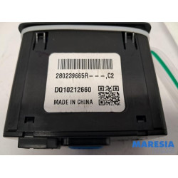 Renault - Megane - AUX / USB-Anschluss