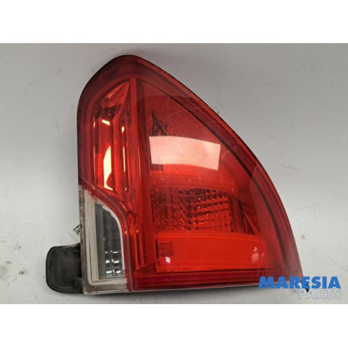 Peugeot - 2008 - Achterlicht rechts