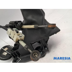 Peugeot - 2008 - Gear stick