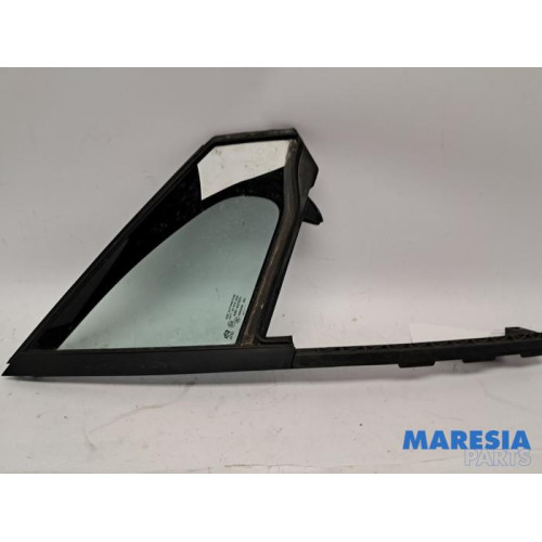 Peugeot - 2008 - Dreieckfenster rechts vorne