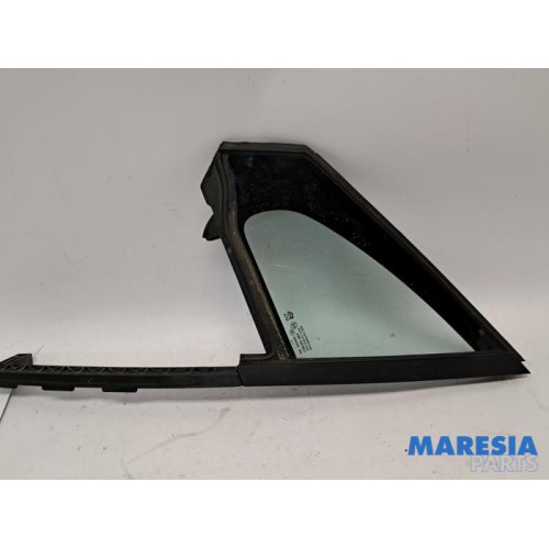 Peugeot - 2008 - Dreieckfenster links vorne