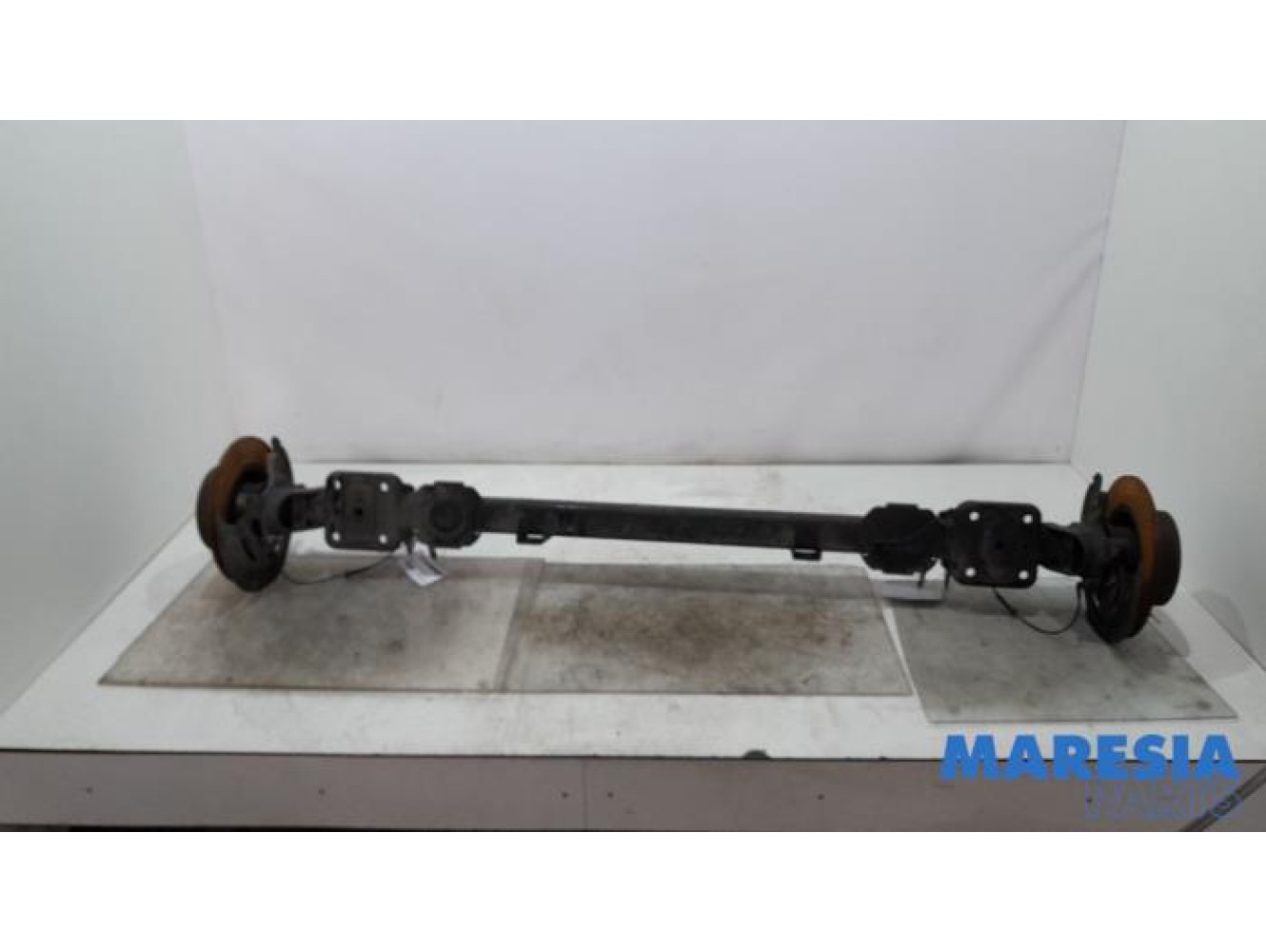 Renault - Master - Rear-wheel drive axle