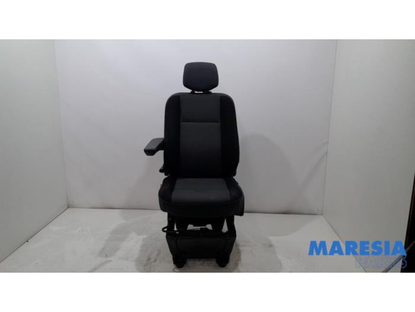 Renault - Master - Stoel links
