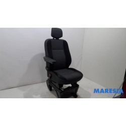 Renault - Master - Stoel links