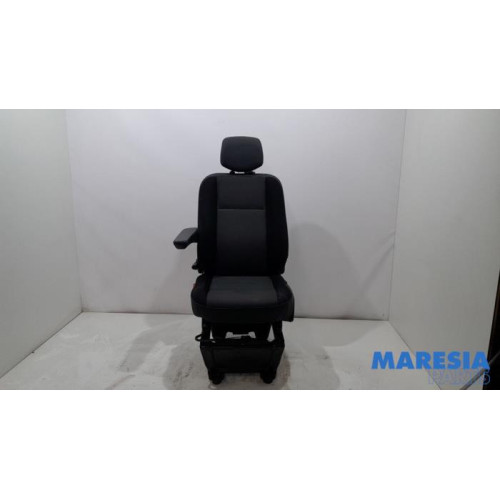 Renault - Master - Stoel links