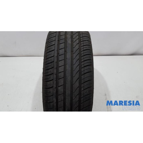 Peugeot - 307 - Tyre