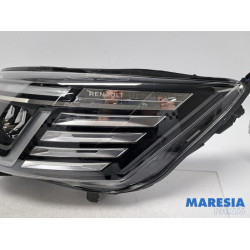 Renault - Trafic - Koplamp links