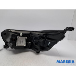 Renault - Trafic - Phare droit