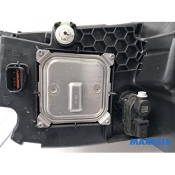 Renault - Trafic - Phare droit