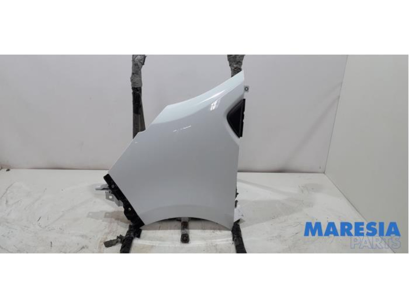 Renault - Trafic - Aile avant gauche