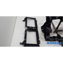 Renault - Trafic - Frontpaneel