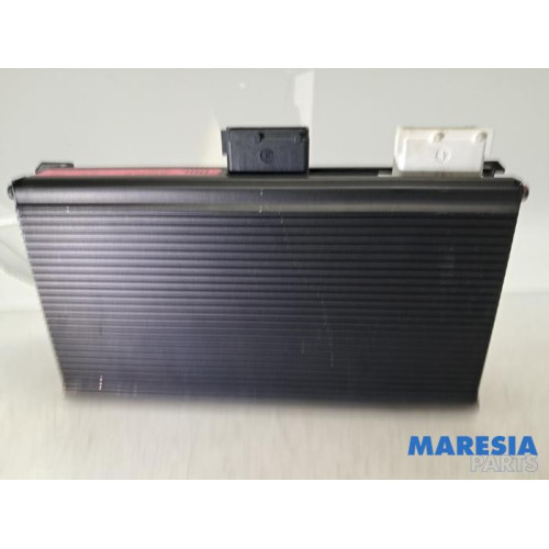 Peugeot - 307 - Radio amplifier