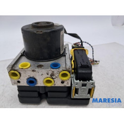 Peugeot - 207 - ABS pump
