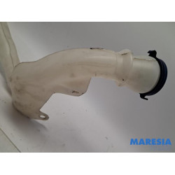 Peugeot - 207 - Front windscreen washer reservoir